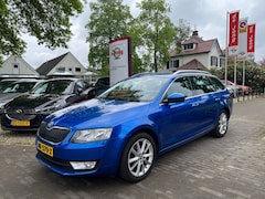 Skoda Octavia Combi - 1.6 TDI GREENTECH BUSINESS / NAVI / TREKHAAK / DAB / CRUIS