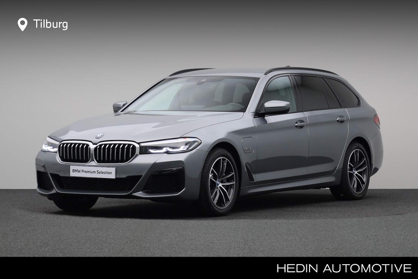 BMW 5-serie Touring - 530e High Executive M Sport | Achteruitrijcamera | HIFI System Harman Kardon | Trekhaak me - AutoWereld.nl