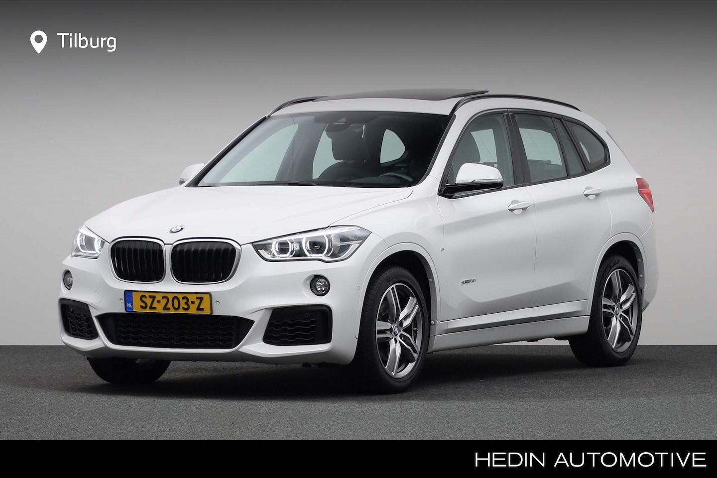 BMW X1 - sDrive18i High Executive | BMW Head-Up Display | DAB-Tuner | M Sportpakket | PDC Voor/Acht - AutoWereld.nl