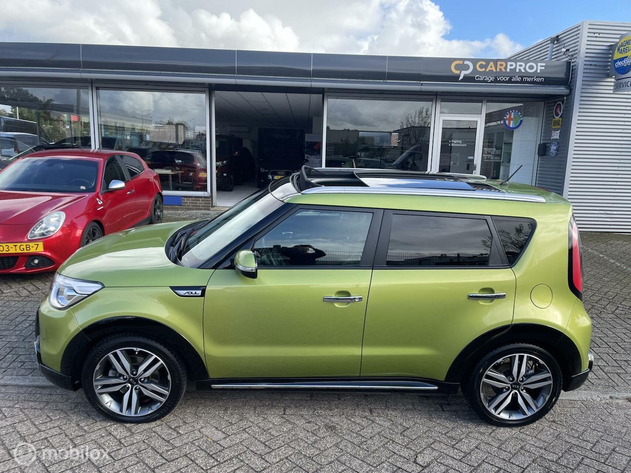 Kia Soul - Edition Ultra LEDER GLAZEN SCH./KANTELDAK - AutoWereld.nl