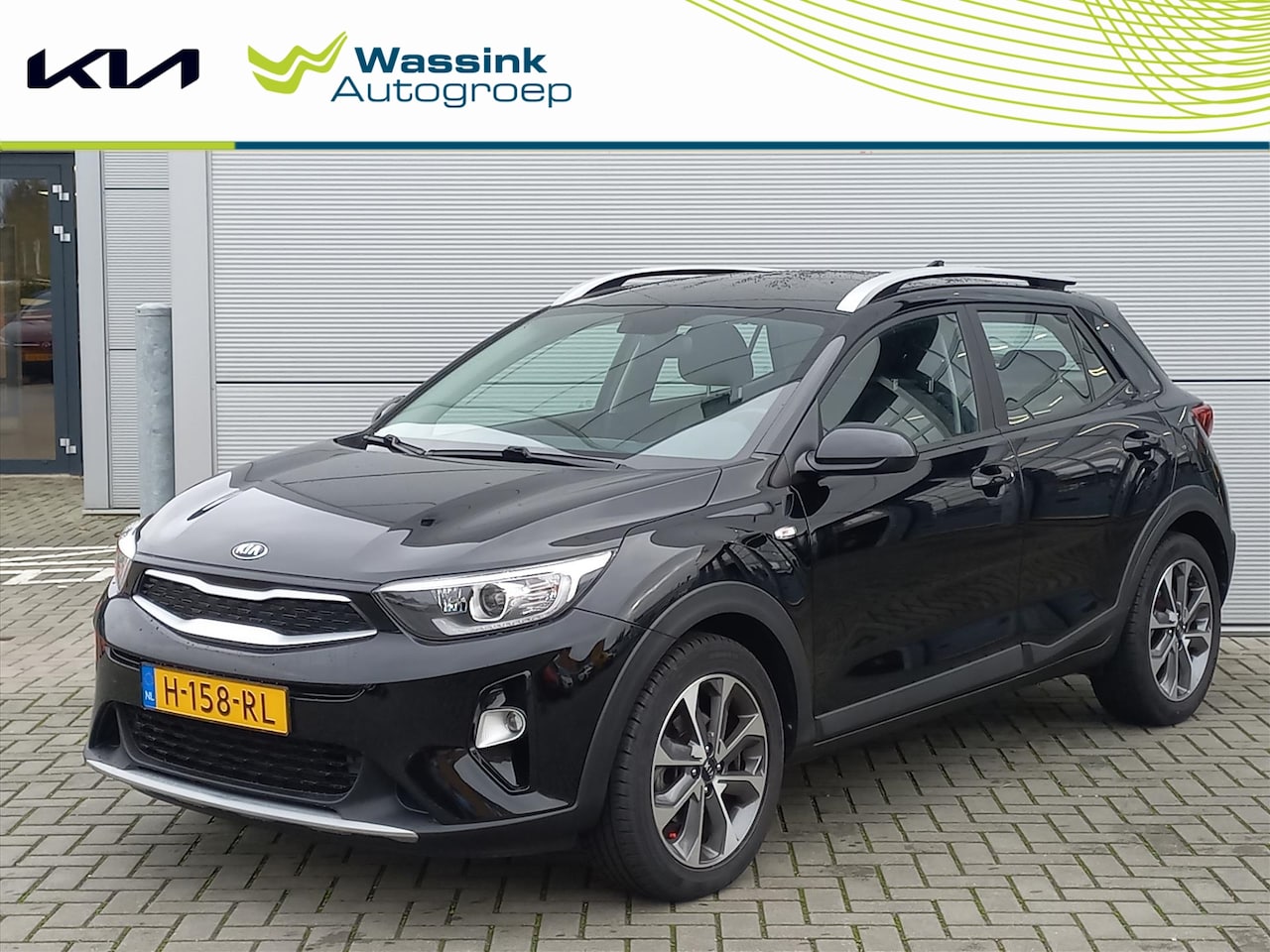 Kia Stonic - 1.0T 100pk DynamicLine | Airconditioning | Navigatie | 17" Lm velgen | Camera | Cruise Con - AutoWereld.nl