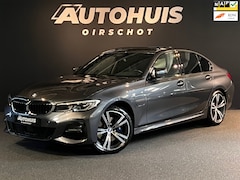 BMW 3-serie - 330e High Executive Edition M Pano/ Memory stoelen/ 360camera/ M Sport remmen/ H&K/ Trekha