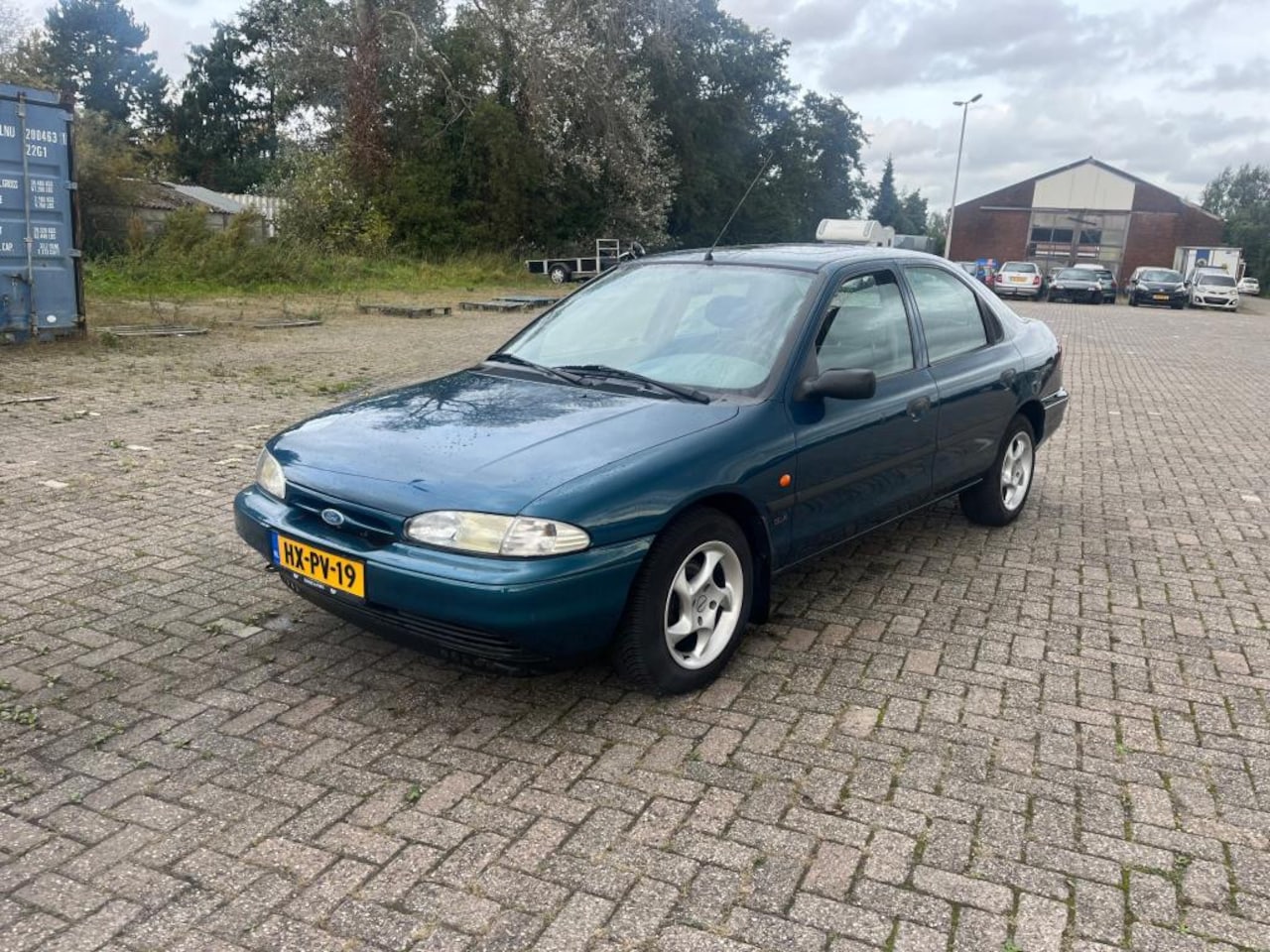 Ford Mondeo - 1.8 GLX AUTOMAAT - AutoWereld.nl