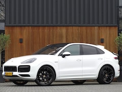 Porsche Cayenne Coupé - 3.0 E-Hybrid 470PK Platinum Ed. / Sport Design / 2022 / LED