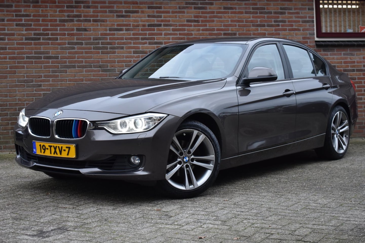 BMW 3-serie - 320i High Executive '12 Xenon Leder Clima Navi Cruise - AutoWereld.nl