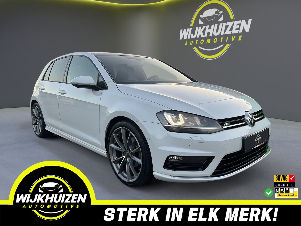 Volkswagen Golf - 1.4 TSI Highline 3x R-Line met Panorama dak !!! 18 Inch !!! Uniek !!! - AutoWereld.nl