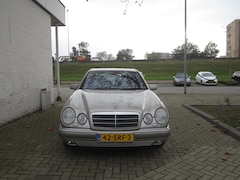 Mercedes-Benz E-klasse - 240 Avantgarde