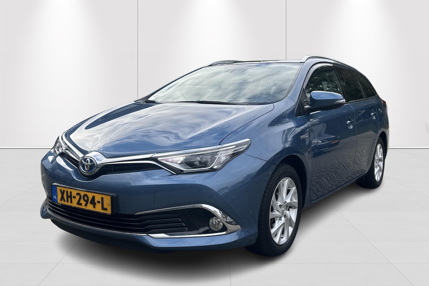 Toyota Auris Touring Sports - 1.8 Hybrid Executive " 10 jaar Toyota garantie" Cruise/Clima control | Panorama Dak | - AutoWereld.nl