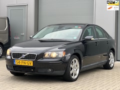 Volvo S40 - 1.8 Momentum | Airco | 17 inch | Trekhaak |