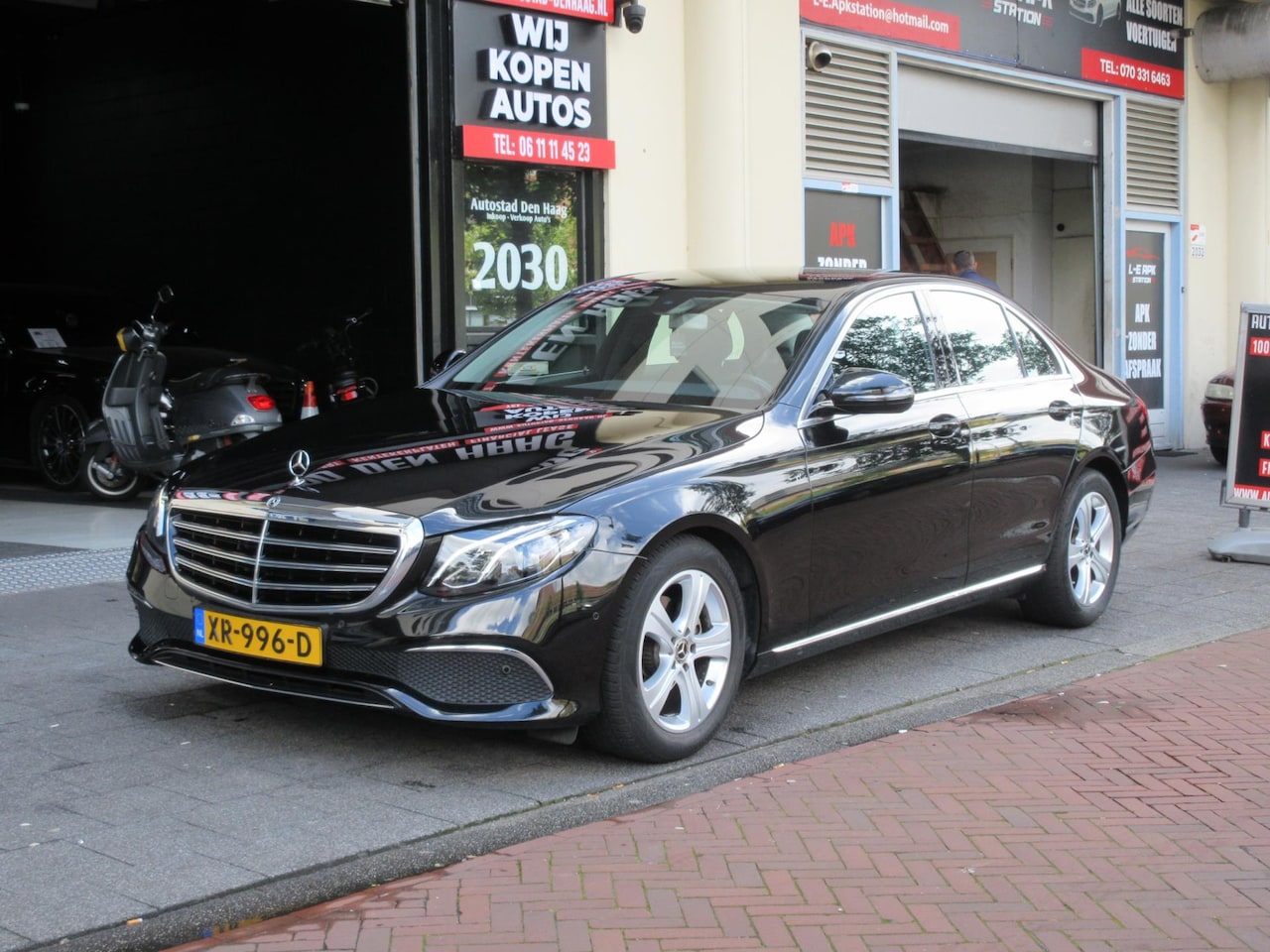 Mercedes-Benz E-klasse - 200 Premium Leer Navi Camera - AutoWereld.nl