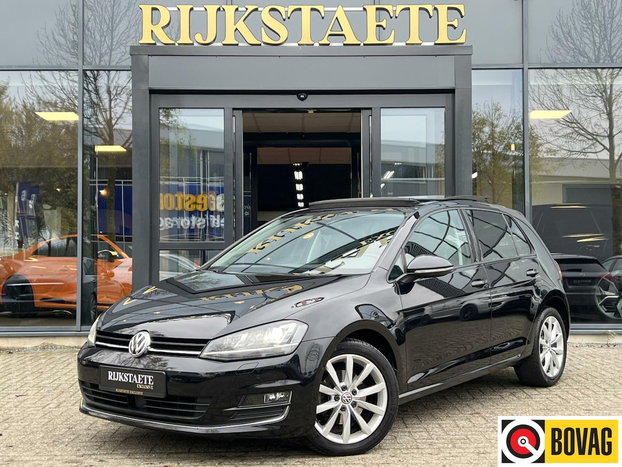 Volkswagen Golf - 1.4 TSI Highline|PANO|CAMERA|MASSAGE|17'' - AutoWereld.nl