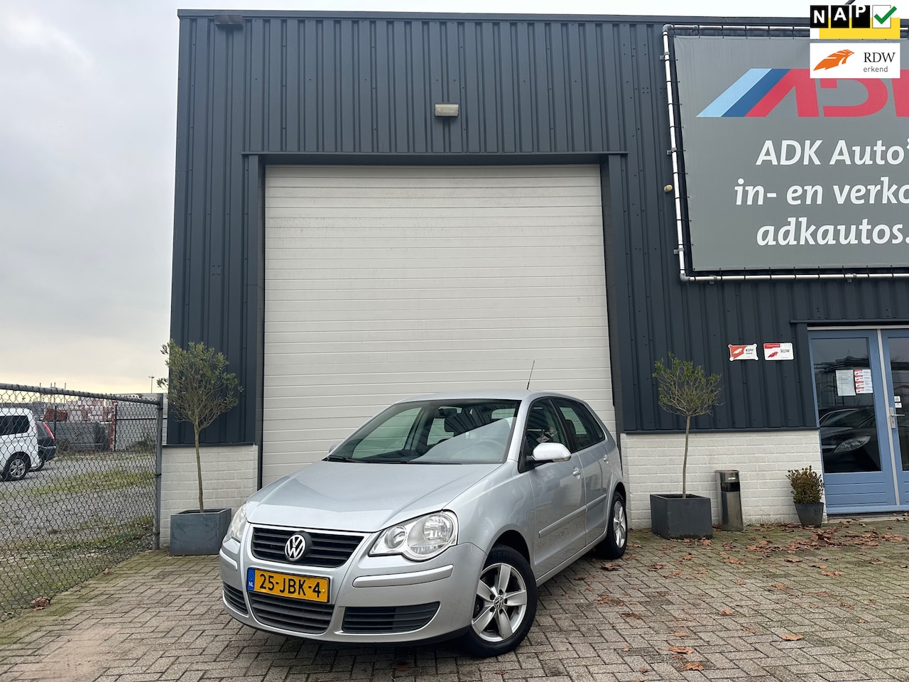 Volkswagen Polo - 1.4-16V Comfortline AIRCO/CRUISE/LM VELGEN/ELEK PAKKET - AutoWereld.nl