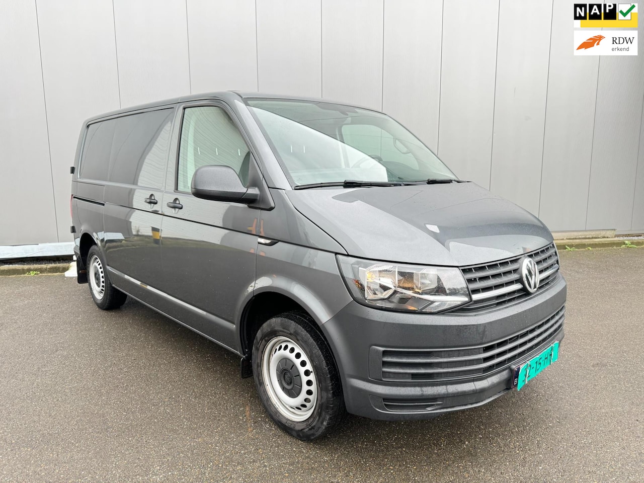 Volkswagen Transporter - 2.0 TDI L1H1 2.0 TDI L1H1 - AutoWereld.nl