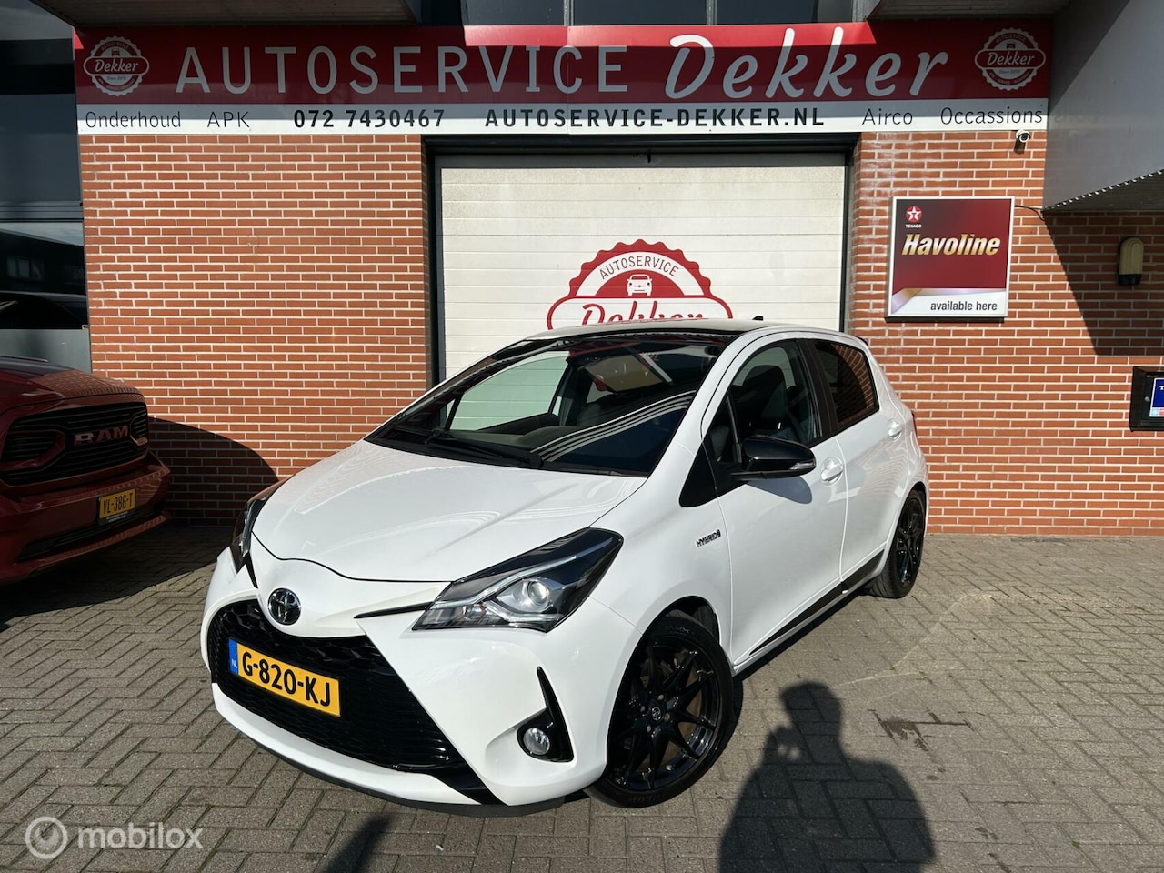 Toyota Yaris - 1.5 Hybrid GR-Sport Dealer onderhouden - AutoWereld.nl