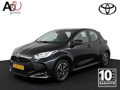 Toyota Yaris - 1.5 VVT-i First Edition | Navigatie | Trekhaak |