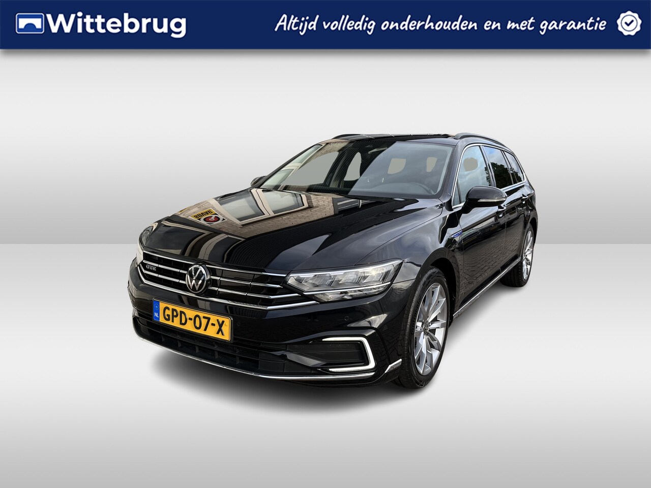 Volkswagen Passat Variant - 1.4 TSI PHEV GTE Business / AUTOMAAT/ TREKHAAK/ PARK. SENSOREN/ LED/ ERGO COMFORT/ ADAPT. - AutoWereld.nl