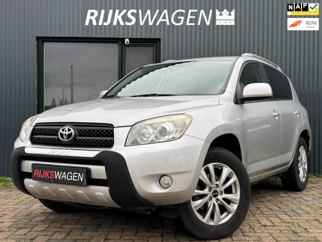 Toyota RAV4 - 2.0 VVTi Executive Leder/Trekhaak/APK - AutoWereld.nl