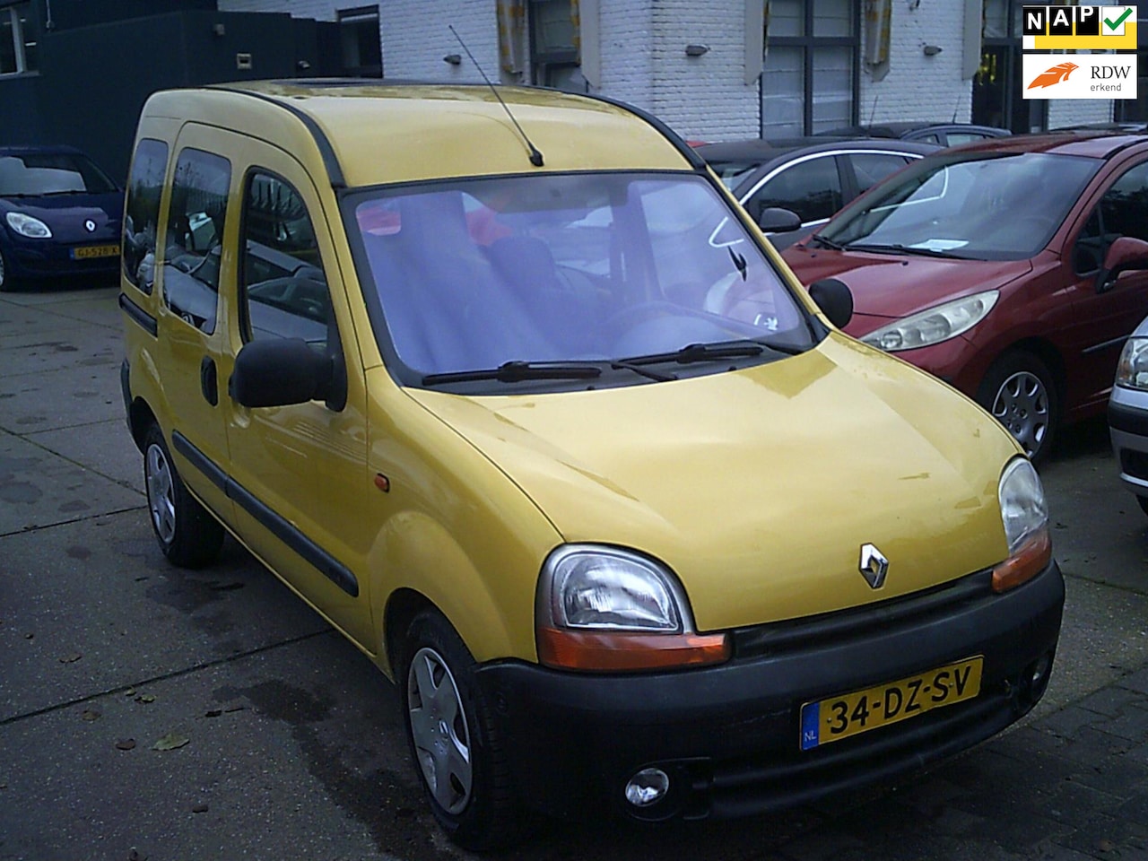 Renault Kangoo - 1.4 RXE ingericht voor rolstoel - AutoWereld.nl