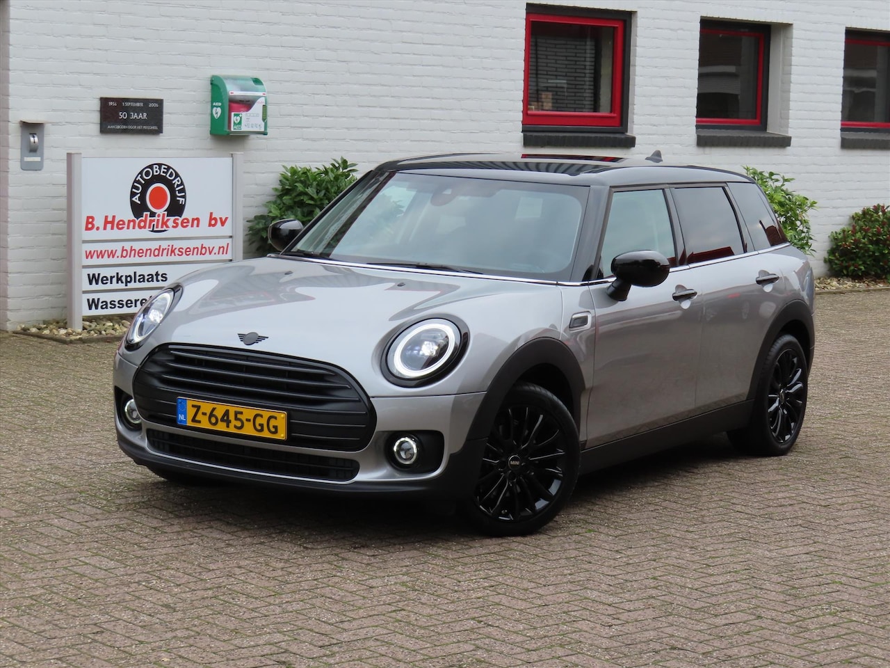 MINI Clubman - Mini (f54) 1.5 136pk Aut Cooper Classic Business Edition/ Led koplampen/ Apple Carplay/ St - AutoWereld.nl