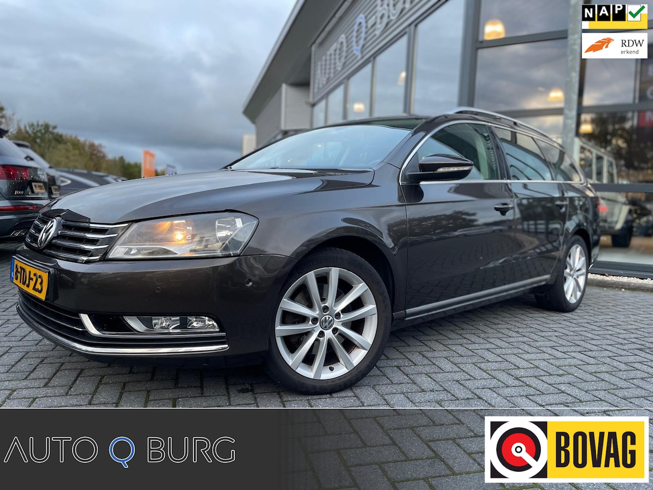 Volkswagen Passat Variant - 1.4 TSI Highline Executive Edition BlueMotion | PDC | LMV | Cruise | Climate | F1| Stoel V - AutoWereld.nl