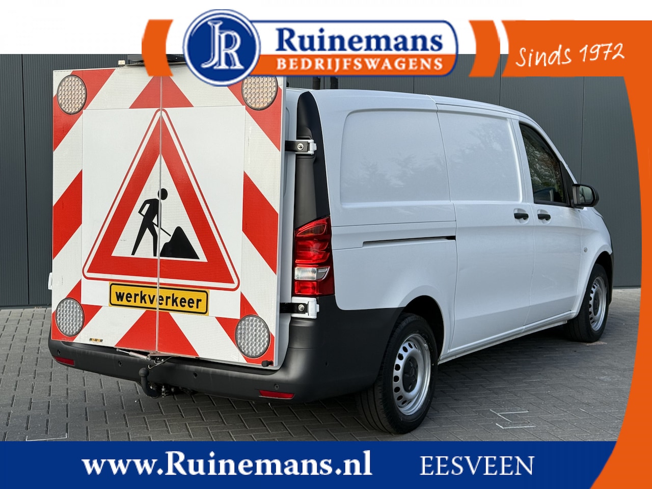 Mercedes-Benz Vito - 116 CDI 164 PK / L2H1 / TREKHAAK / CAMERA / WERKVERKEER / ZWAAIBALK / ROLLSIGN / ACTIERAAM - AutoWereld.nl