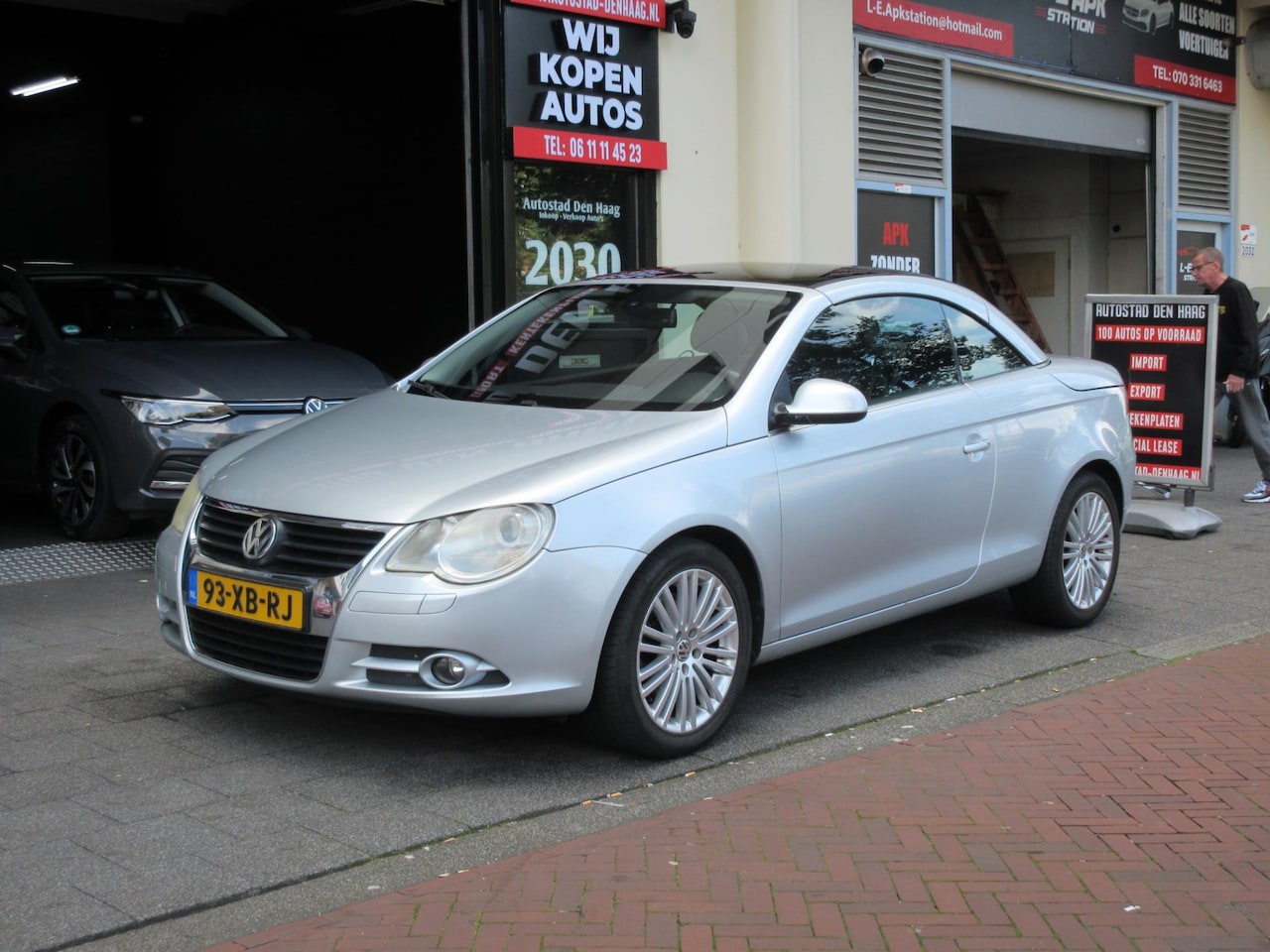 Volkswagen Eos - 2.0 T-FSI Leer Clima Stoelverwarming PDC - AutoWereld.nl