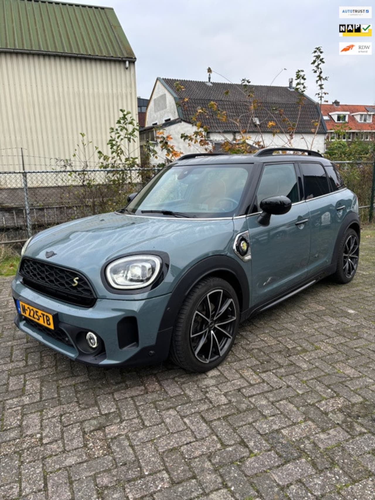 MINI Countryman - 2.0 Cooper S E ALL4 Business Edition Mini 2.0 Cooper S E ALL4 Business Edition - AutoWereld.nl