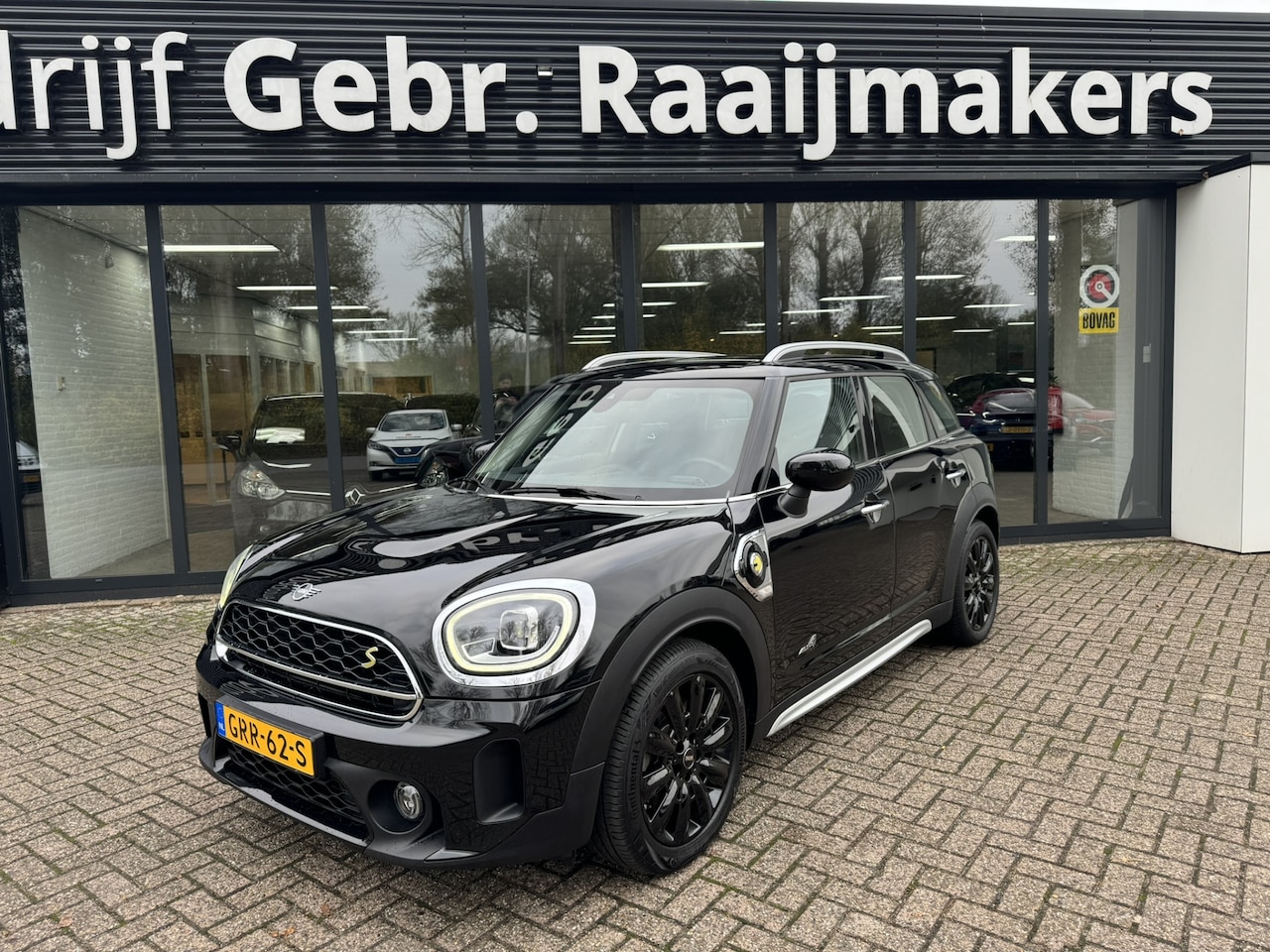 MINI Countryman - Mini 2.0 Cooper S E ALL4 Chili *Navigatie*PDC* - AutoWereld.nl