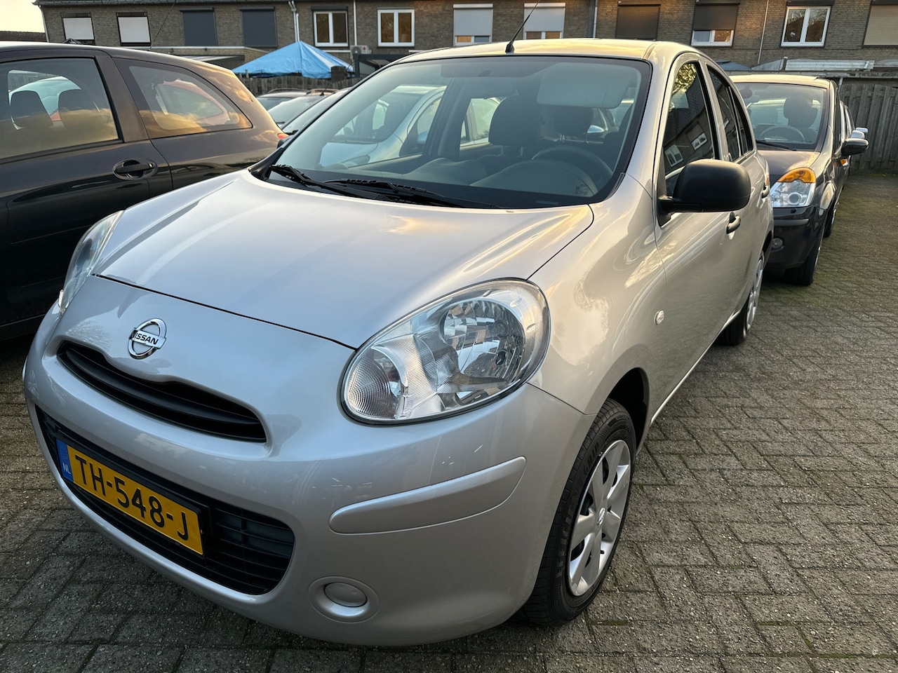 Nissan Micra - 1.2 Visia Pack AUTOMAAT 37.000 km 5 DEURS - AutoWereld.nl