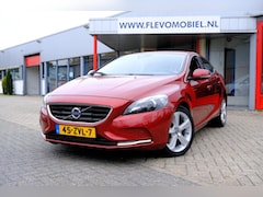 Volvo V40 - 1.6 T3 150pk Summum Xenon|Leder|Navi|Clima