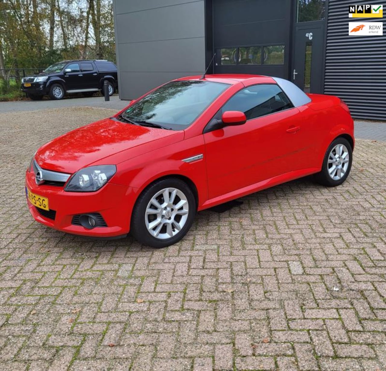 Opel Tigra TwinTop - 1.4-16V Sport 1.4 16V Sport, CruisC, ElectraRa, 140 NAP! - AutoWereld.nl