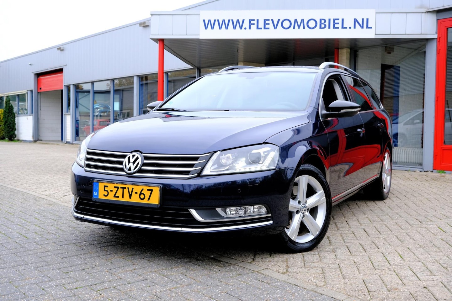 Volkswagen Passat Variant - 1.4 TSI Comfortline BlueMotion Xenon|Navi|LMV|Clima - AutoWereld.nl