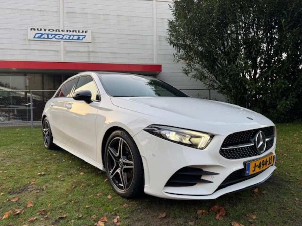 Mercedes-Benz A-klasse - 180 BNS SOLUTION AMG/PANO/XENON/AUT/CAMERA - AutoWereld.nl