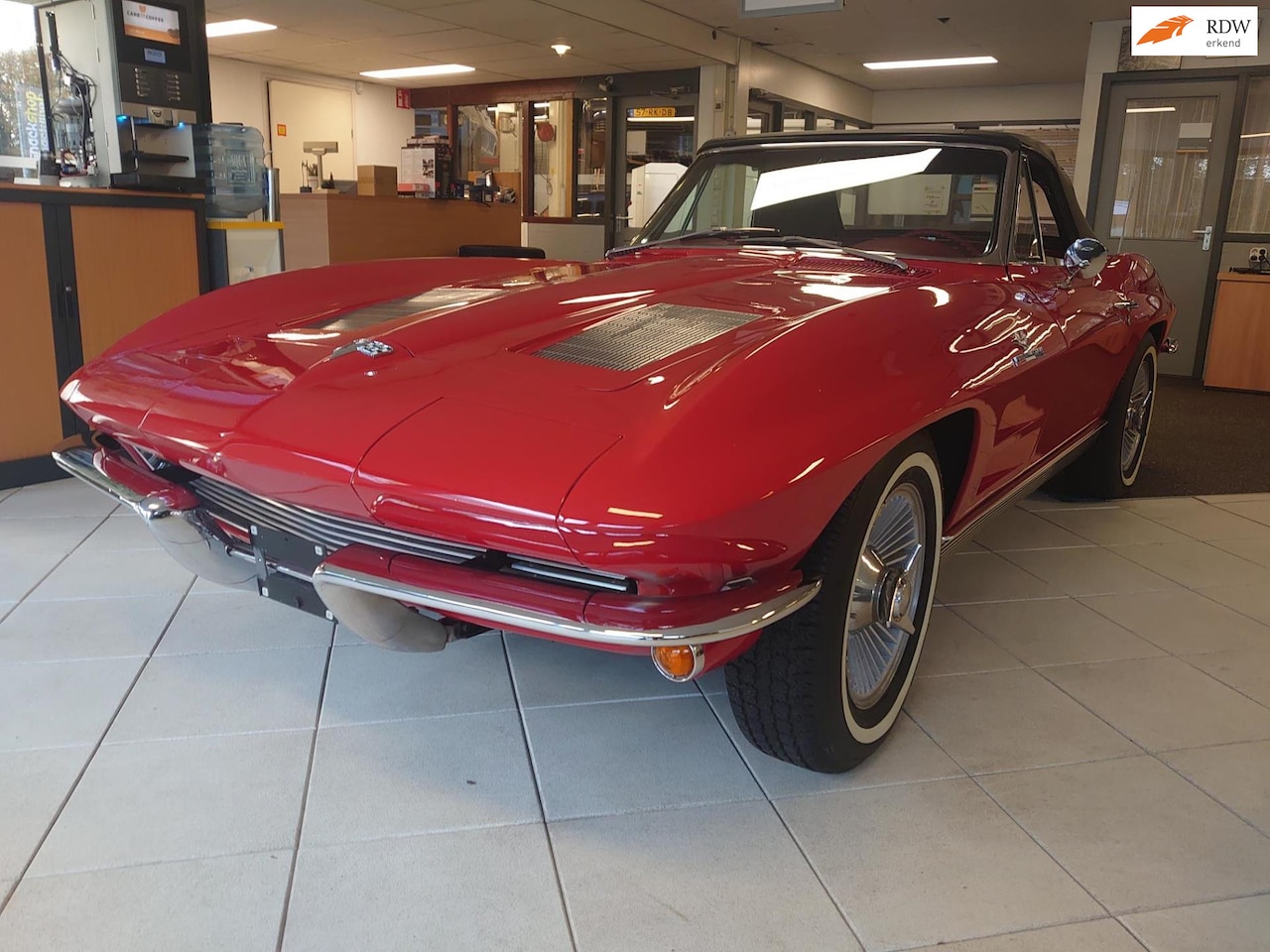 Corvette C2 - Stingray Soft + Hardtop Matching numbers UNIEK - AutoWereld.nl