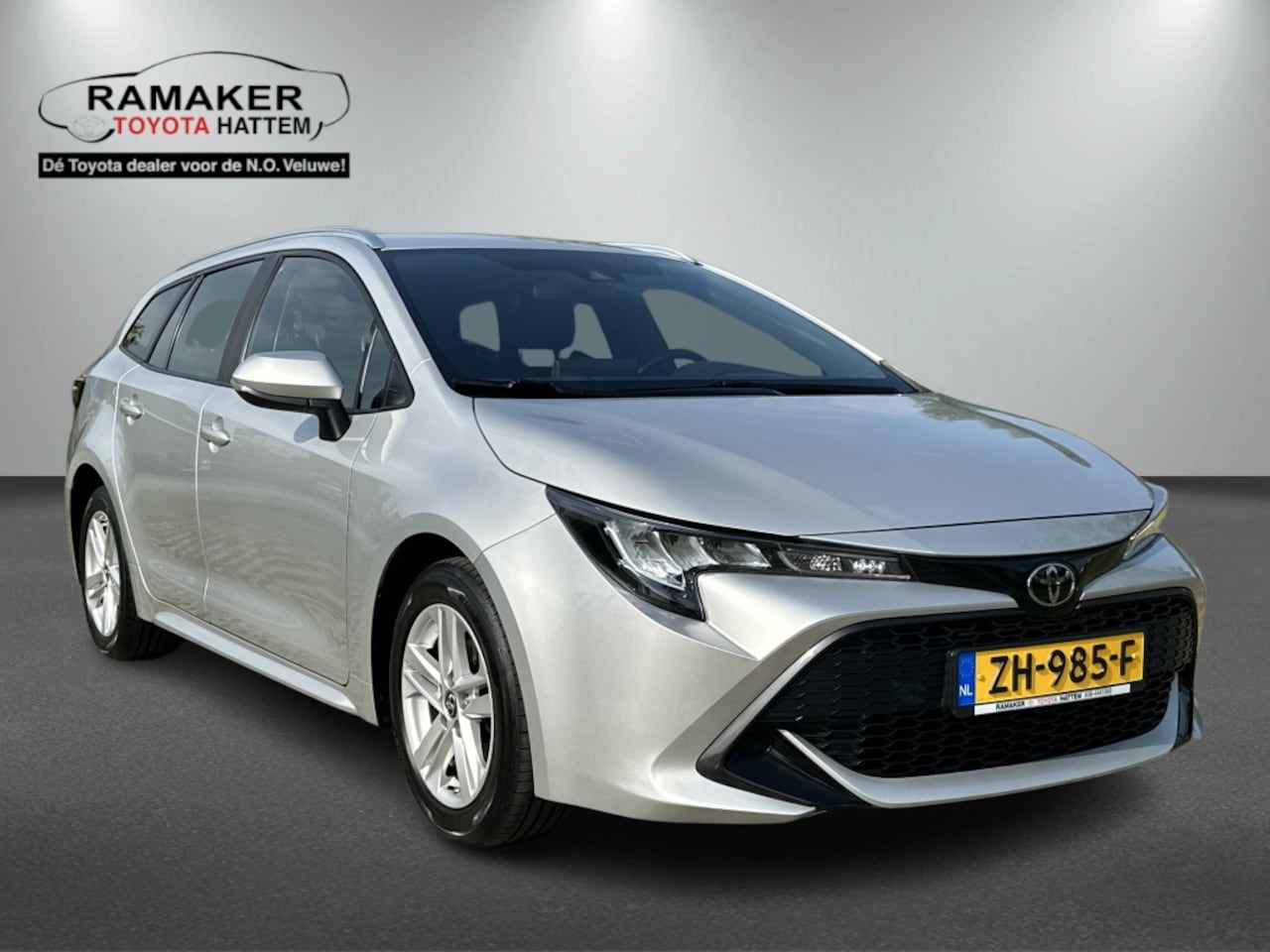 Toyota Corolla Touring Sports - Benzine 1300kg trekgewic 1.2 T Active - AutoWereld.nl