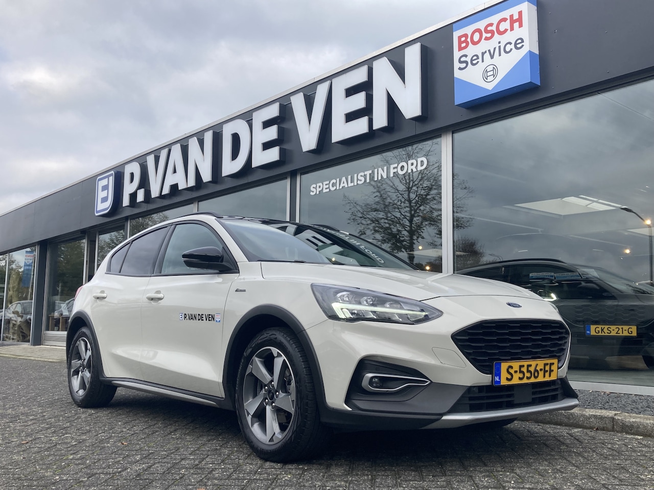 Ford Focus - 1.5 EcoBoost Active Business 150pk/110kW Automaat | Technology Pack | Family Pack | Comfor - AutoWereld.nl