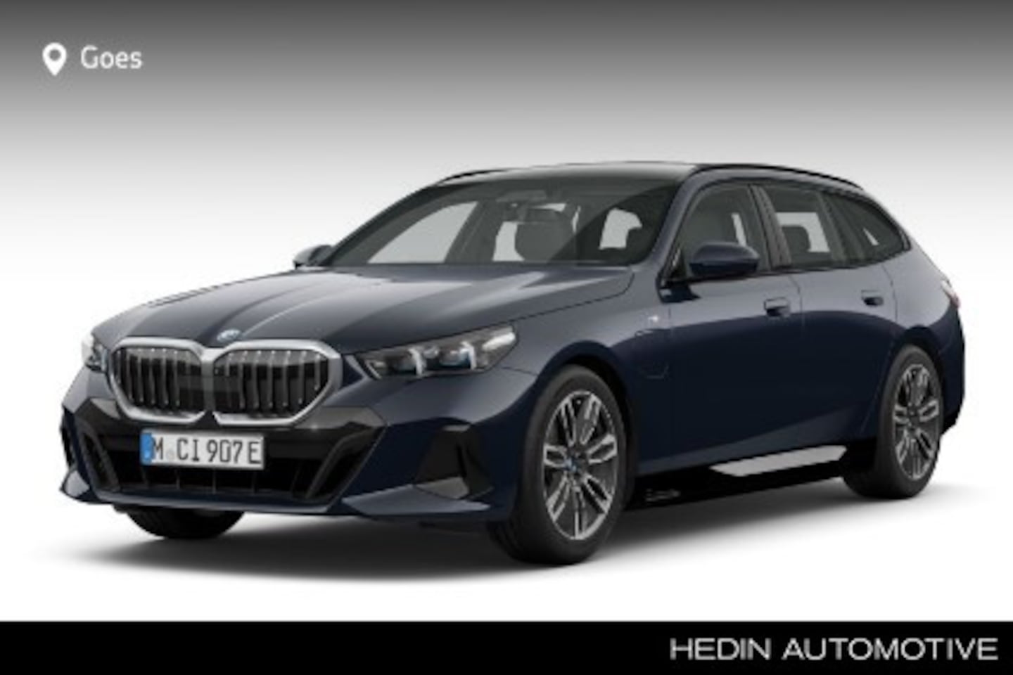 BMW 5-serie Touring - 530e Glazen Panoramadak | Innovation Pack | Driving Assistant Plus - AutoWereld.nl