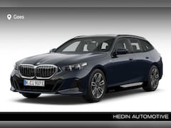 BMW 5-serie Touring - 530e Glazen Panoramadak | Innovation Pack | Driving Assistant Plus