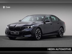 BMW i5 - sedan eDrive40 Driving Assistant | Glazen panoramadak | M sportpakket Pro | Innovation Pac