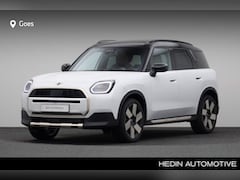 MINI Countryman - C | Favoured Trim | XL Pakket | Dak- en spiegels in zwart | 20 Inch LM wielen