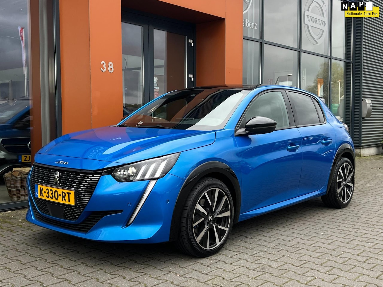 Peugeot 208 - 1.2 PureTech GT|Automaat|Carplay|Navi|NAP|Cruise - AutoWereld.nl