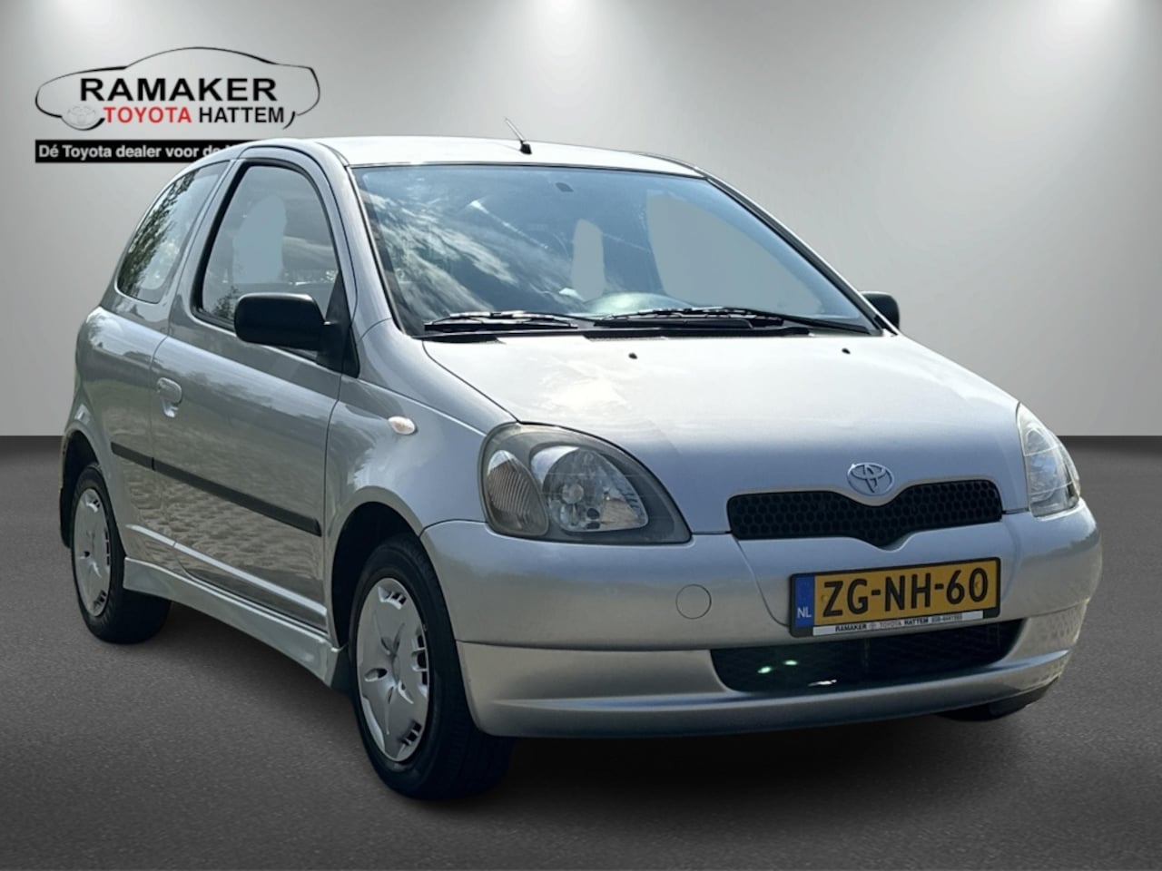 Toyota Yaris - 1.0-16V VVT-i Terra 1.0-16V VVT-i Terra - AutoWereld.nl