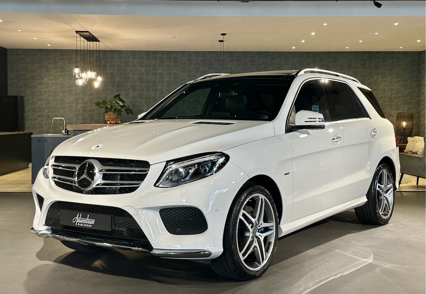 Mercedes-Benz GLE-Klasse - 500e AMG I Pano I 21" I Massage I BTW - AutoWereld.nl