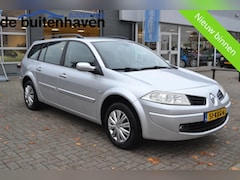 Renault Mégane Grand Tour - 1.6-16V Business Line