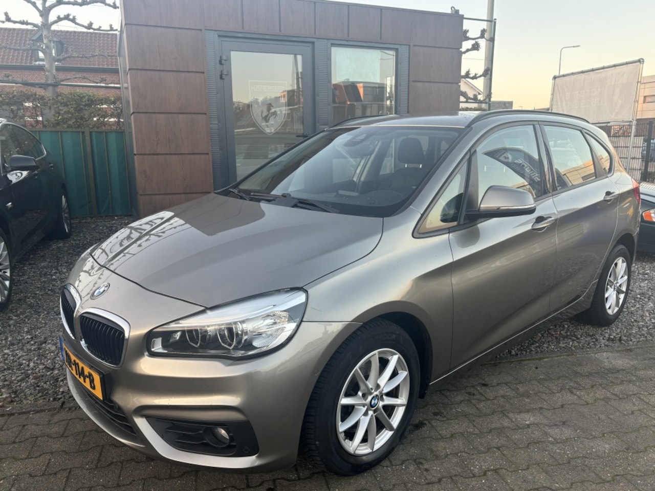 BMW 2-serie Active Tourer - 218i High Executive 218i High Executive - AutoWereld.nl