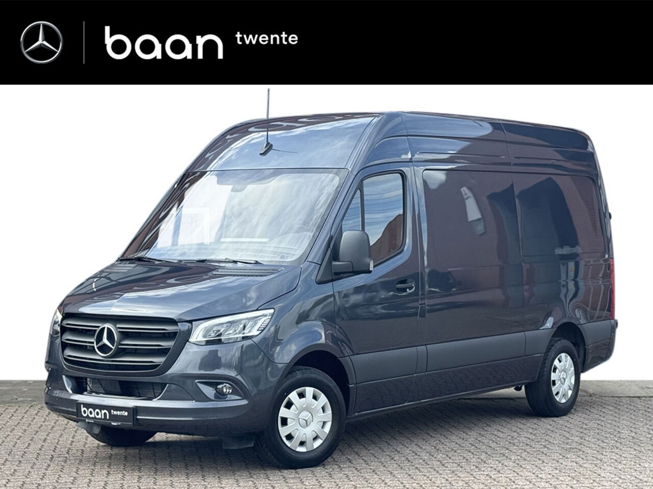 Mercedes-Benz Sprinter - 317 L2H2 | 3,5T trekhaak, LED, Navi, Cruise, Camera - AutoWereld.nl