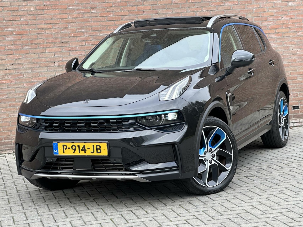 Lynk & Co 01 - 1.5 PHEV Panoramadak - Carplay - Adaptive Cruise Control - AutoWereld.nl