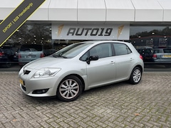 Toyota Auris - 2.0 D-4D Luna Business