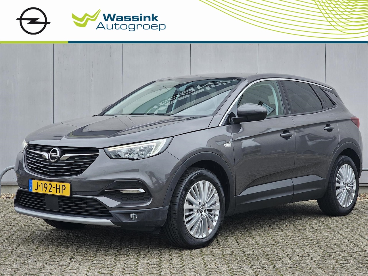 Opel Grandland X - 130pk Innovation Automaat | Navigatie | Parkeercamera - AutoWereld.nl