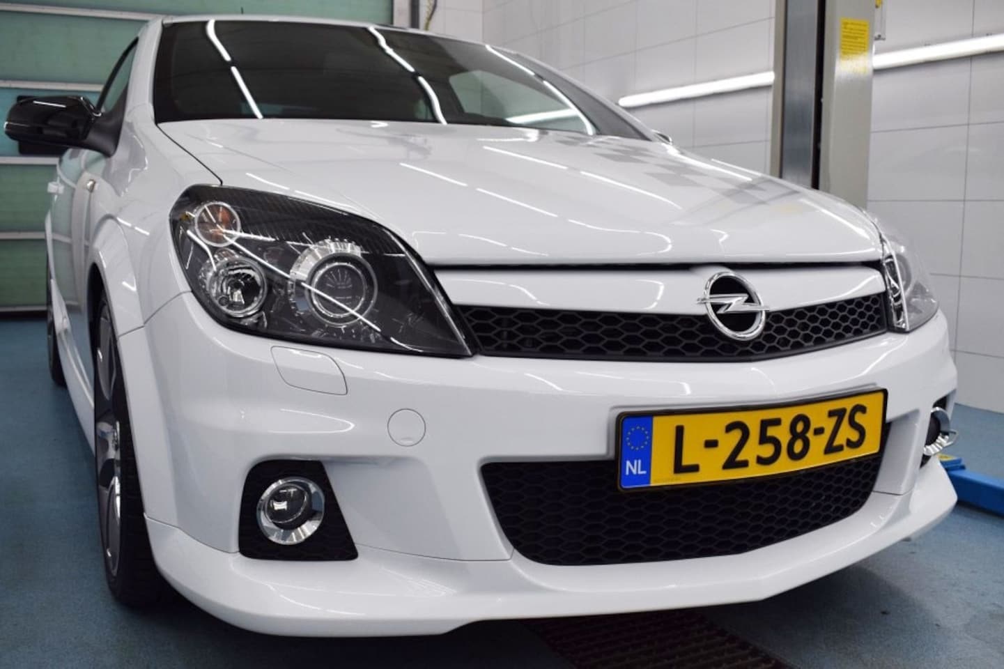 Opel Astra GTC - GTC OPC - AutoWereld.nl